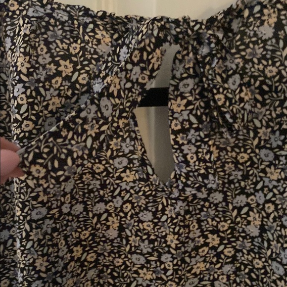 Floral Black, light Blue and White Women's Top - Picture 5 of 5